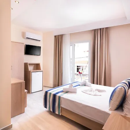 Star Bay Luxury 3* 利迈纳里亚
