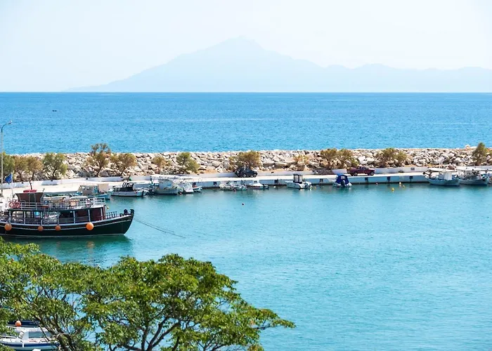 Star Bay Luxury 公寓式酒店 3*